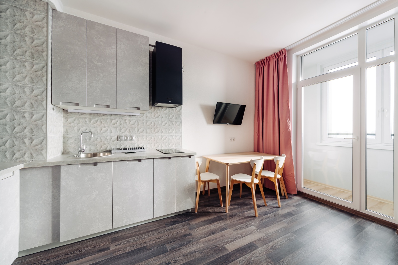Видовая 1-к. квартира, 45 м², Большакова 147