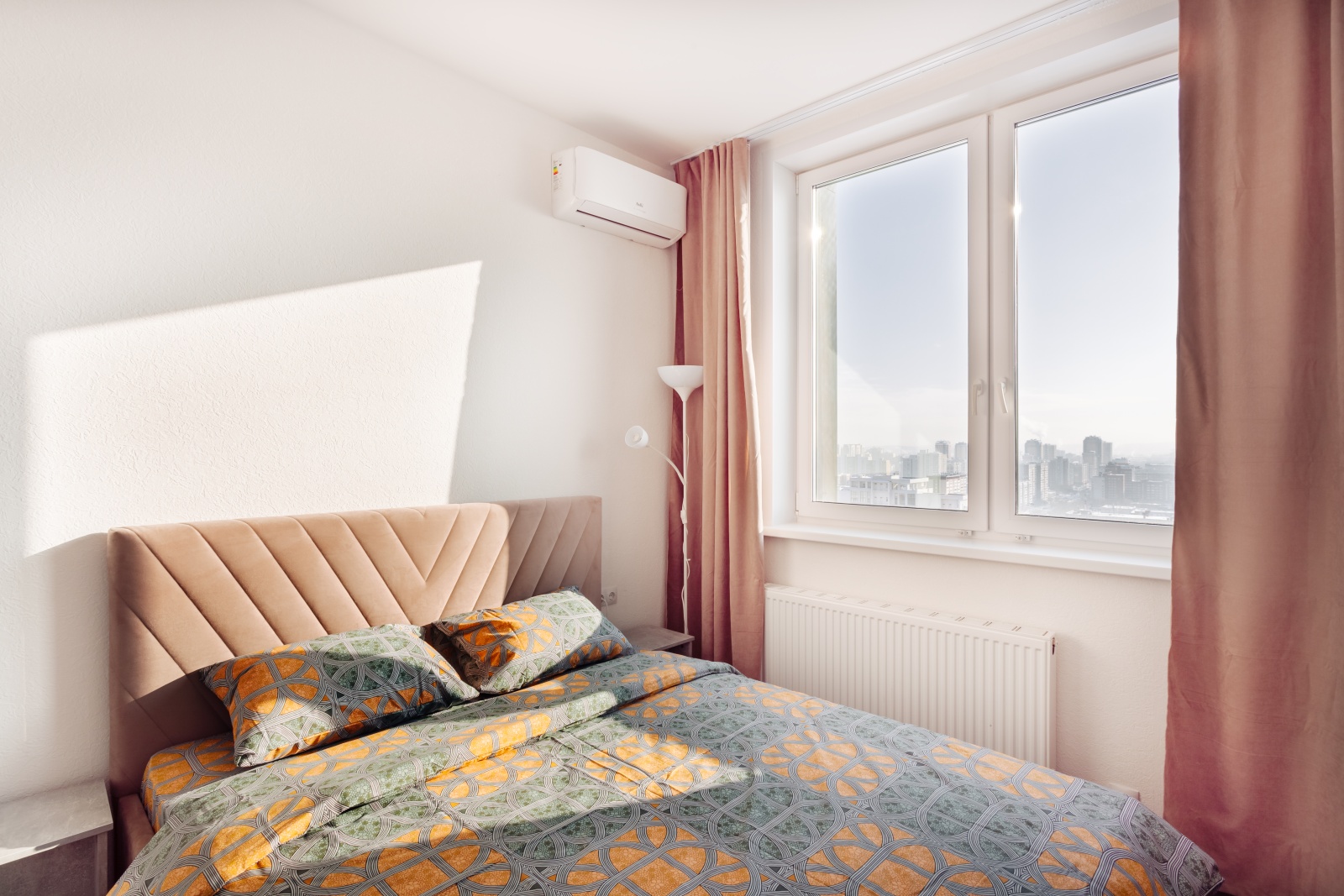 Видовая 1-к. квартира, 45 м², Большакова 147