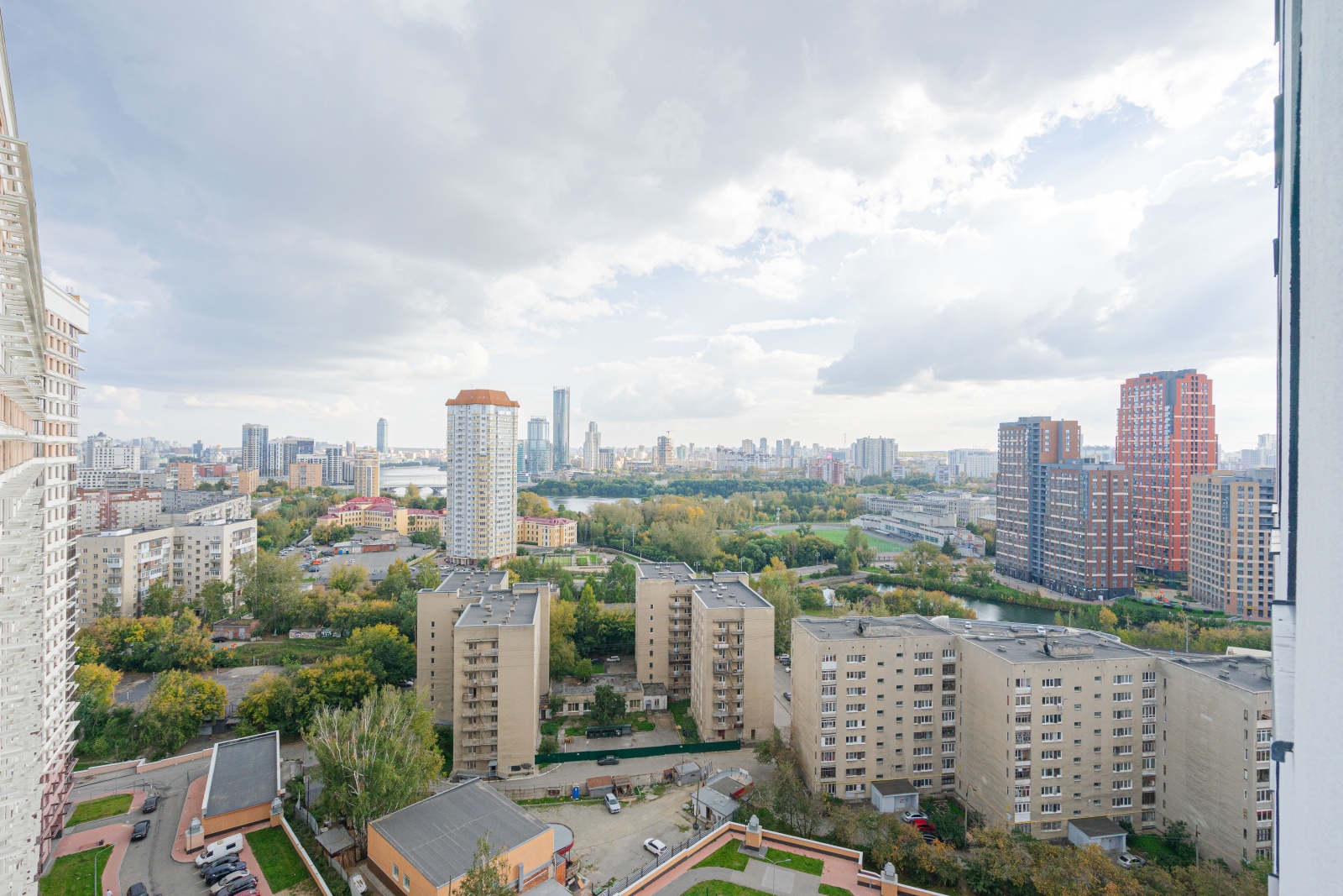 Апартаменты комфорт класса с шикарным видом на центр города