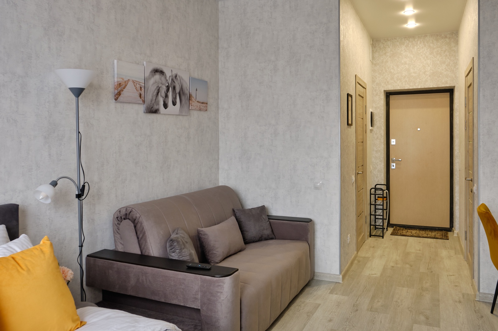 Апартаменты RentPlaza Амундсена 7