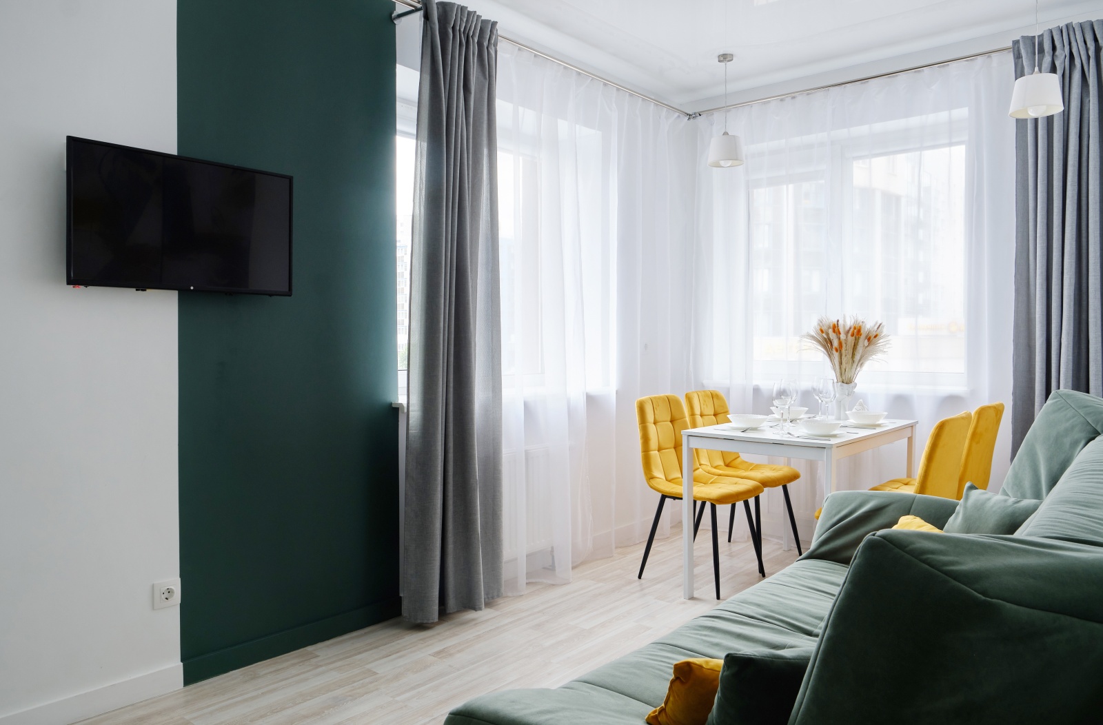 Апартаменты RentPlaza ЛЮКС в Центре на Московской 75