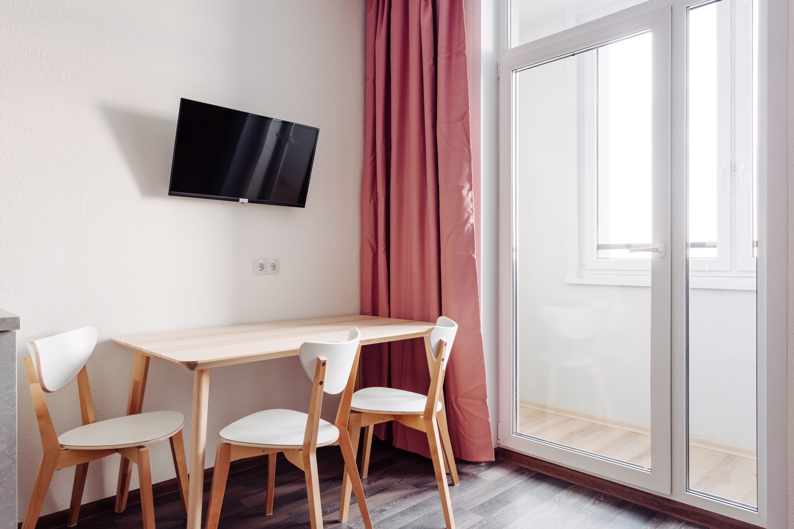 Видовая 1-к. квартира, 45 м², Большакова 147