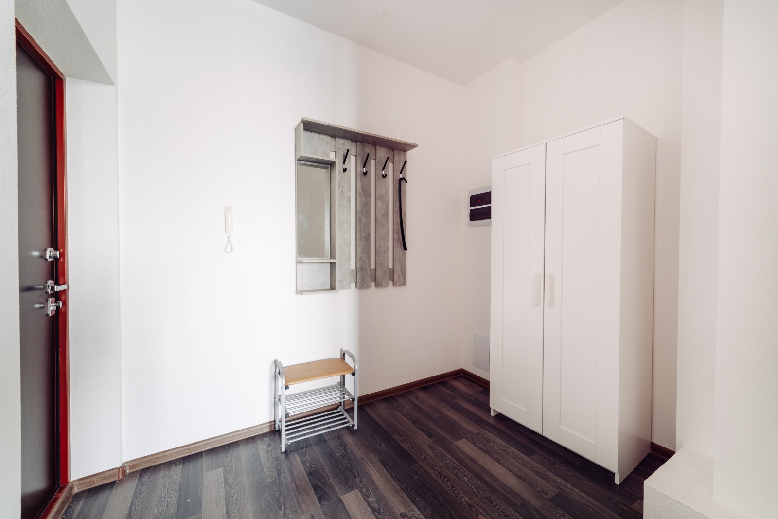 Видовая 1-к. квартира, 45 м², Большакова 147