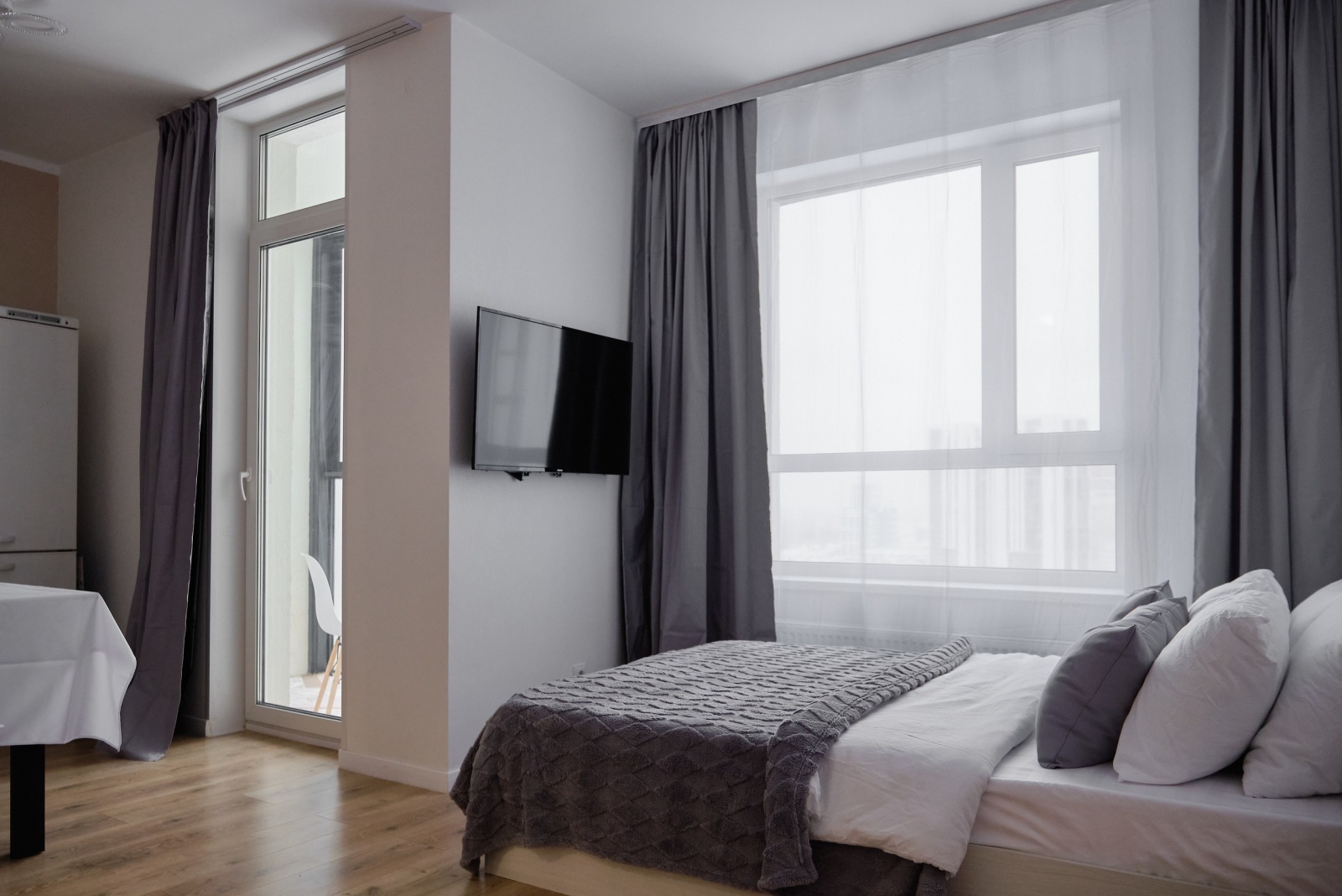  Апартаменты RentPlaza на 8 марта 204г