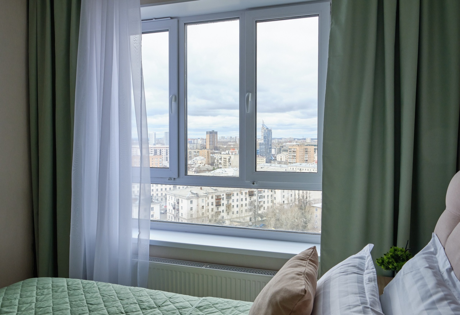 Апартаменты RentPlaza люкс в центре около ж/д вокзала на Свердлова